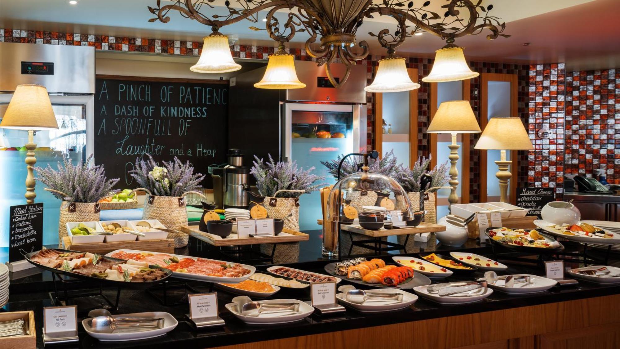 Intercontinental - Kyiv By Ihg Hotel Ngoại thất bức ảnh