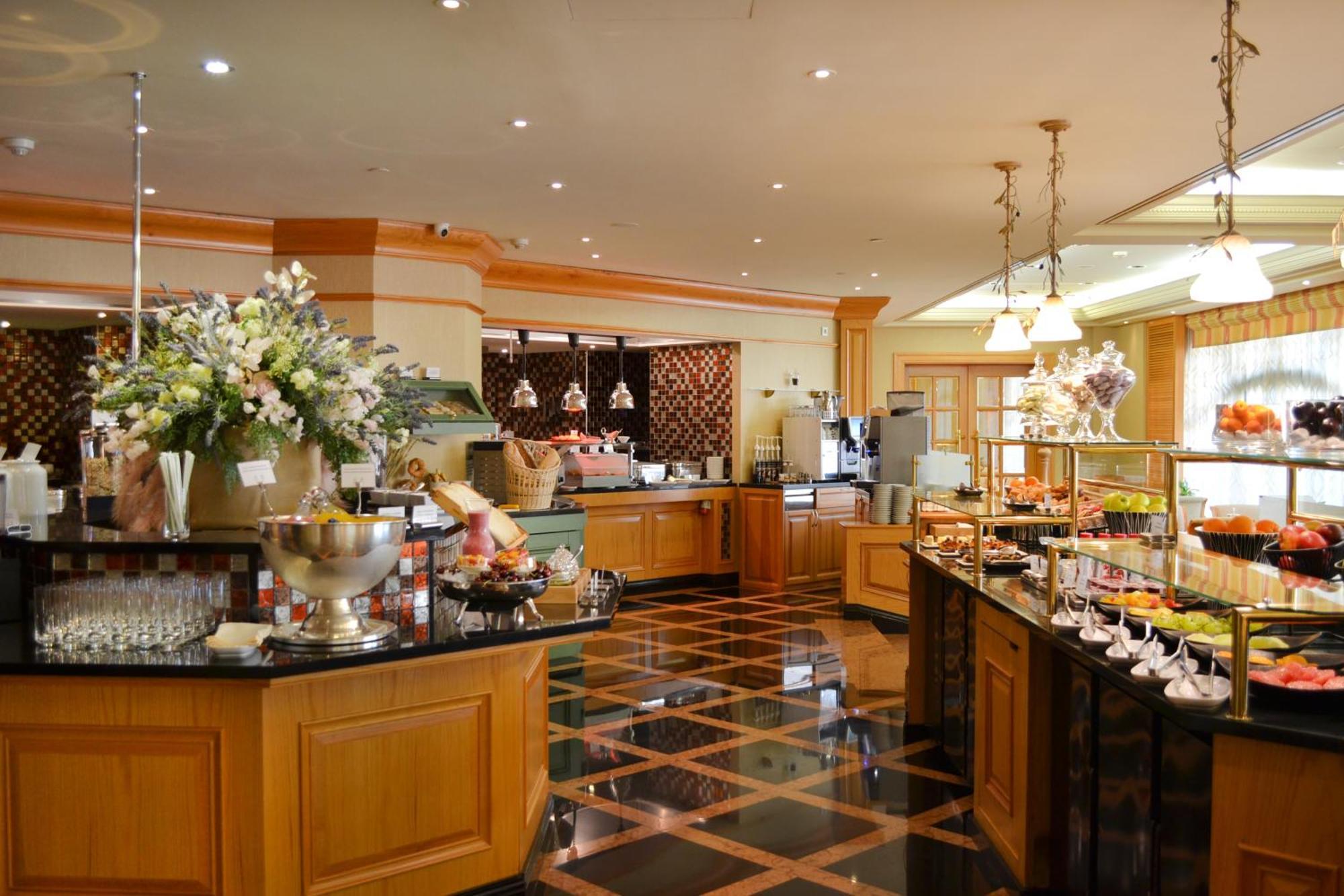 Intercontinental - Kyiv By Ihg Hotel Ngoại thất bức ảnh